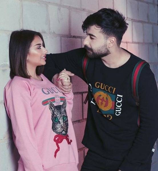 بالفيديو - زوج فرح الهادي يحرجها على الهواء...  ومكياجها الغريب يصدم الجميع