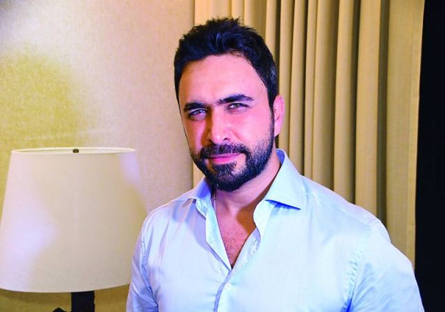 نادر الأتات