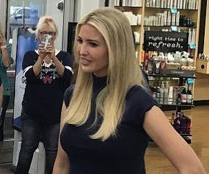 إيفانكا ترامب بإطلالة بسيطة... والمفاجأة في ثمنها! ‎