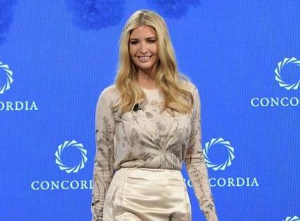 بالصور - الزخرفات والورود تميّز إطلالة إيفانكا ترامب... شاهدوها‎