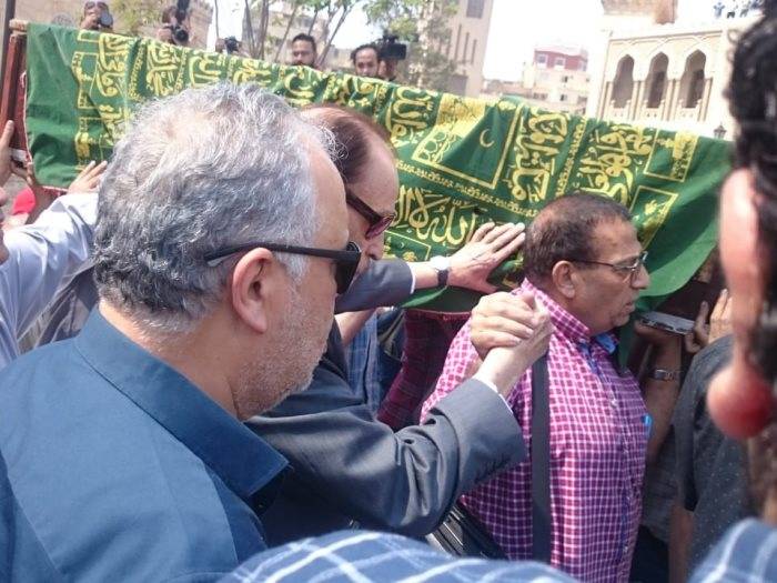 الصور الأولى من جنازة جميل راتب وغياب ملحوظ للنجوم