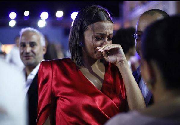 بشرى تبكي وتنهار في الجونة و 
