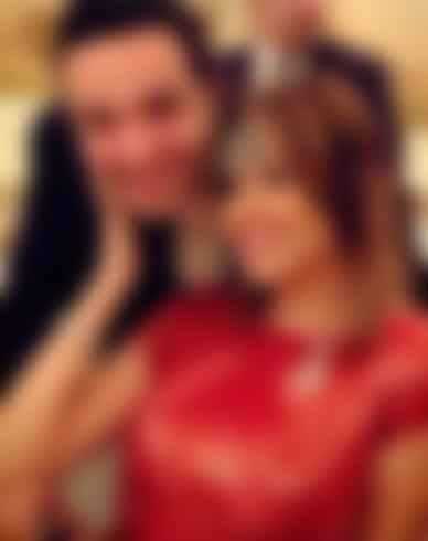 ممثل شاب شقيق نجمة شهيرة يخضع لجراحة عاجلة