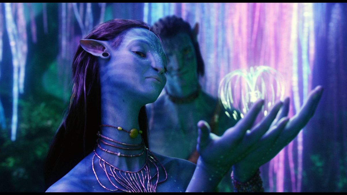 بالصورة – شاهدوا عارضة الأزياء التي تشبه شخصيات Avatar... هل هذا حقيقي؟