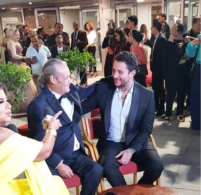 بالفيديو – بعد إعلان إصابته بالسرطان فاروق الفيشاوي يكشف وصيته لابنه أحمد... هذا ما طلبه منه