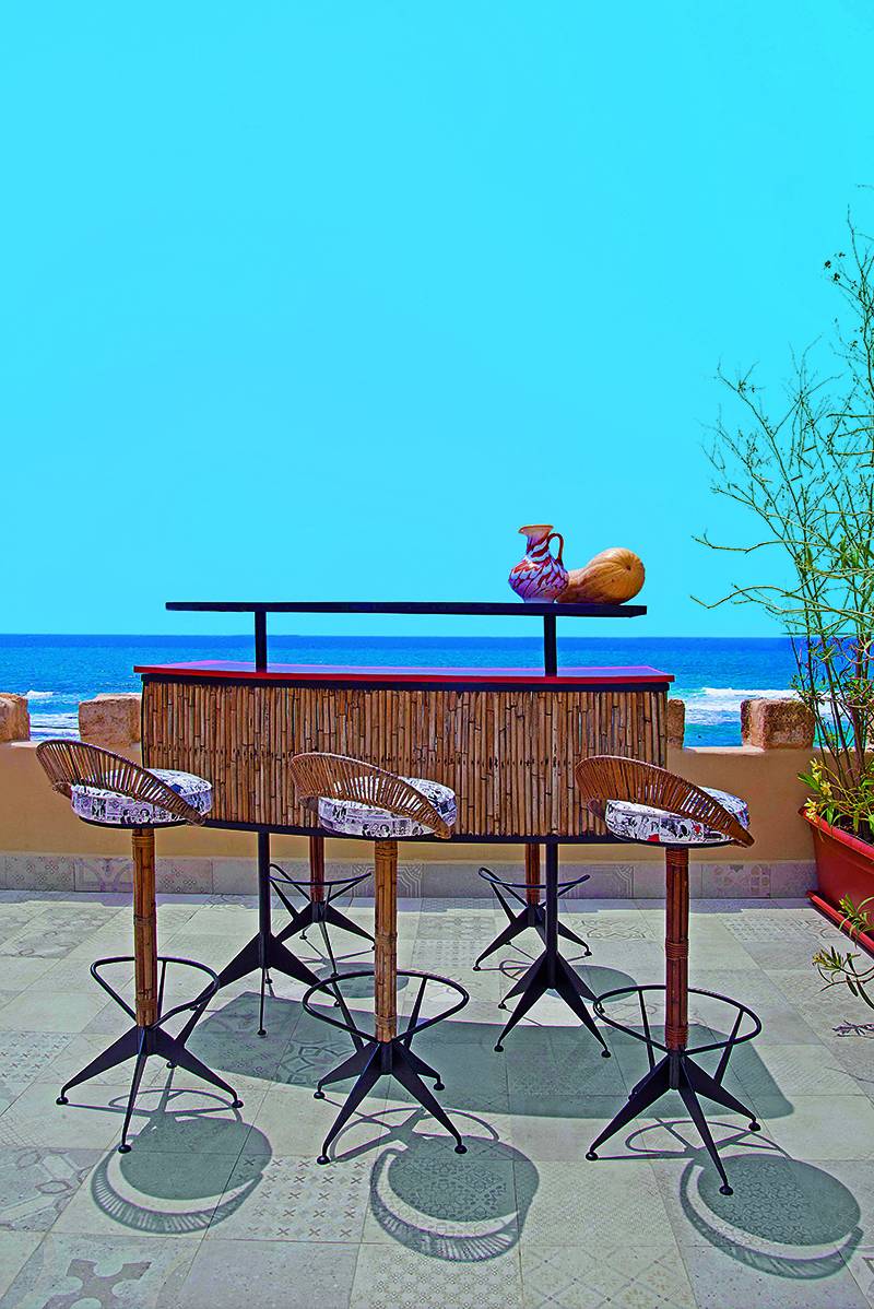 عطلة متعدّدة الأوجه في صور الأثرية حدودها البحر... والفضاء