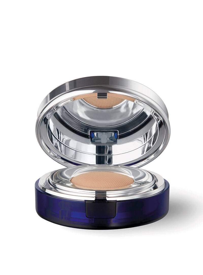 La Prairie Skin Caviar Essence in Foundation SPF 25-PA+++ Perfecting Fluid Compact Foundation