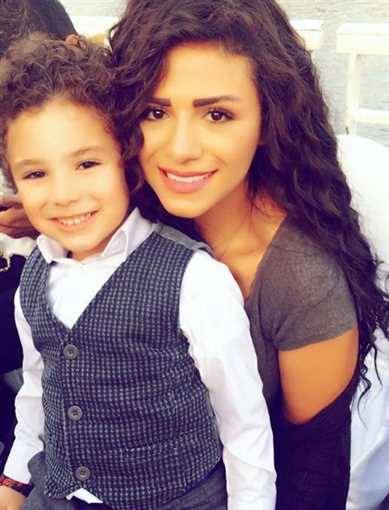 فيديو مسرب - كيف انهارت والدة غنوة فور سماع خبر وفاتها؟