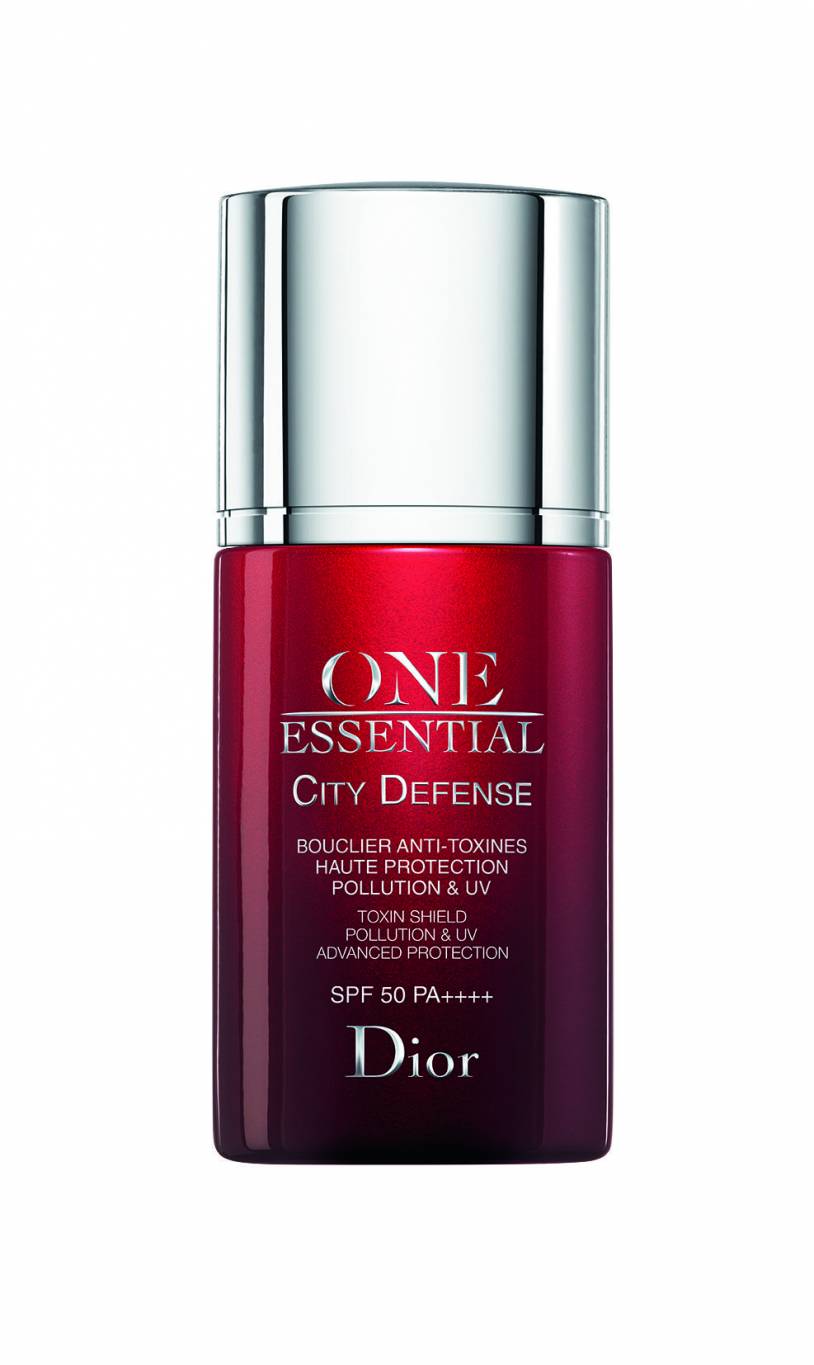 Dior One Essential City Defense Toxin Shield Pollution & UV Advanced Protection SPF 50 PA++++