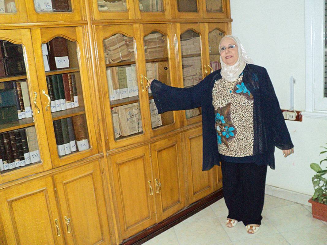 بعد أن أصدرت أعمالها الكاملة
الشاعرة إيمان يوسف:
بدأت الكتابة وأنا في المرحلة الإعدادية