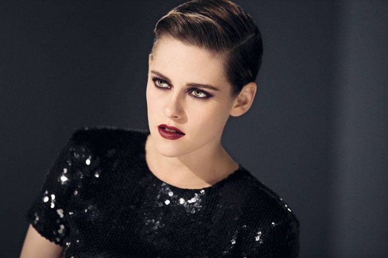 كواليس الجلسة التصويرية لمجموعة ماكياج العينين الجديد من Chanel