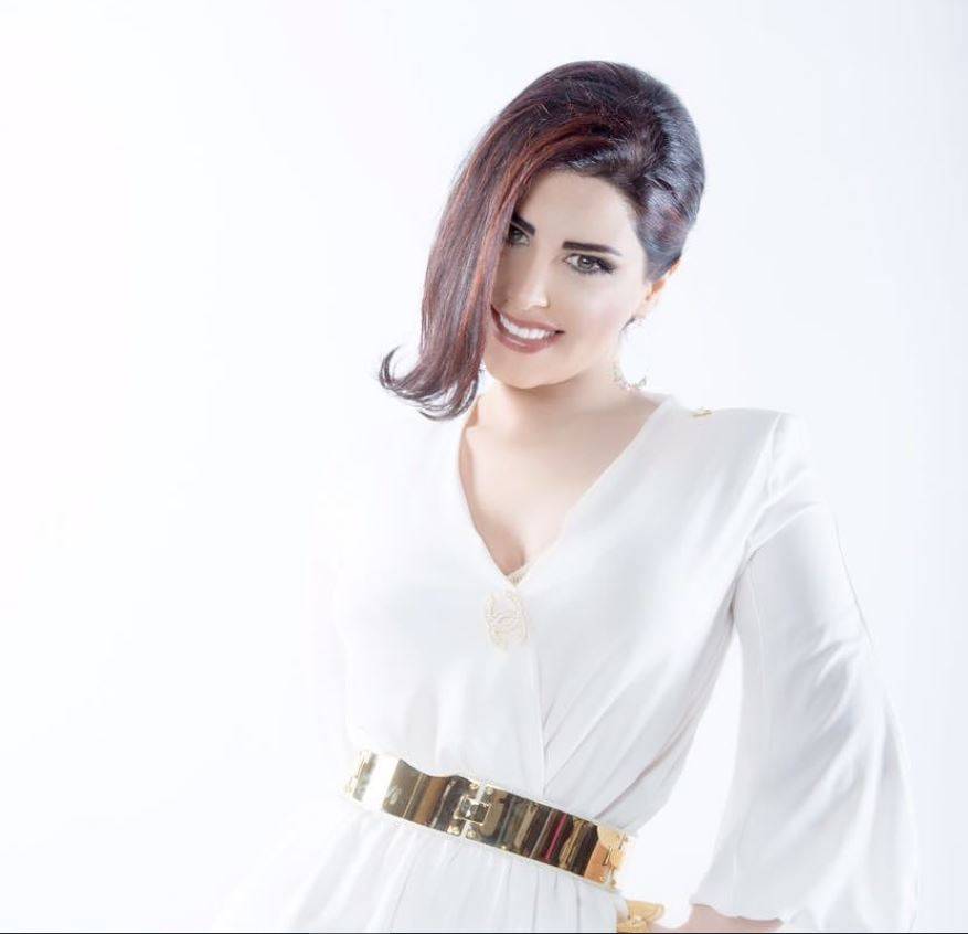 بالصورة – هجوم لاذع على شمس بسبب ملابسها الجريئة جداً... هل ظهرت من دون سروال؟