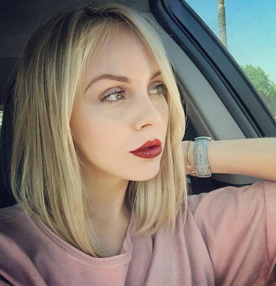 ملكة جمال تلقى حتفها بطريقة مأسوية... لماذا سحق رأسها وسط الطريق؟