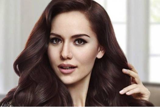 صاحبة أجمل شعر تجيب : لا المكملات ولا الماسكات.. هذا ما يحتاج إليه شعرك