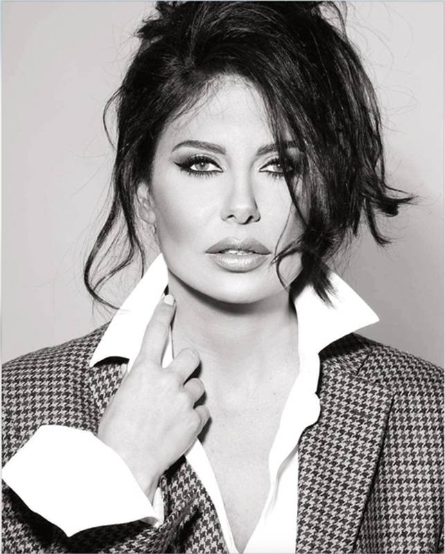 نجوم سفراء لحملات توعية