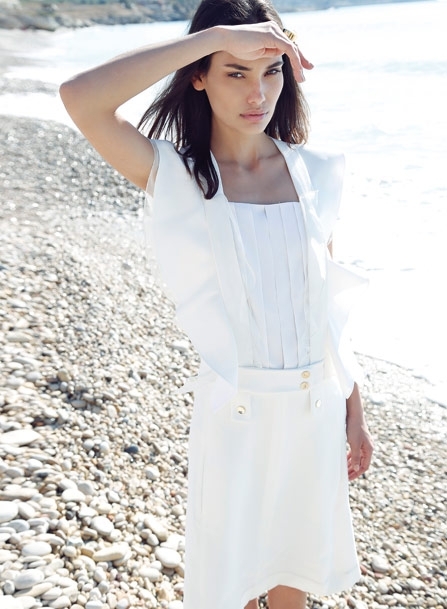 شواطئ بيضاء