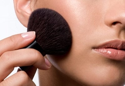 اختيار بودرة الخدود