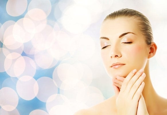 فوائد أمصال العناية كثيرة فاستعمليها لشباب بشرتك