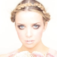 رومنسية الربيع Spring Romantics