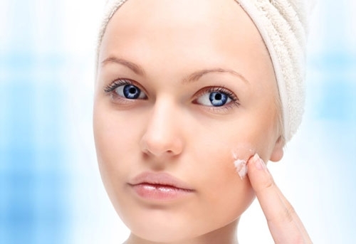 اختاري كريمات العناية المناسبة لعمرك