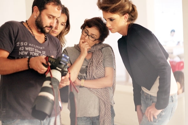 في الكواليس Behind the Scenes