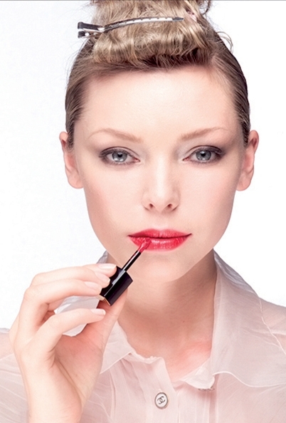 ماكياج العروس لشانيل