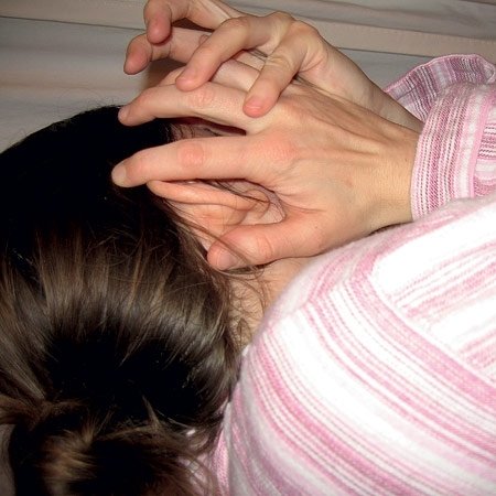 المرأة المعنَّفة تتحوّل من ضحية إلى جانية