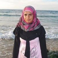 مادلين كلاب أصغر صيادة سمك في قطاع غزة...