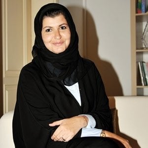 لبنى الغلايني... المرأة السعودية تخرج للعمل 