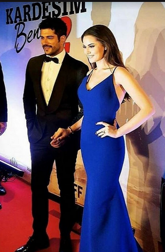 للمرة الأولى – بوراك أوزجيفيت وفهرية إيفجن يكشفان هذه التفاصيل عن حملها... وهذا مكان الولادة