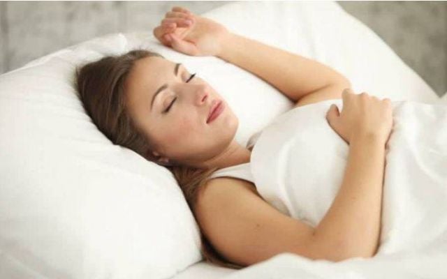 8 أسباب وراء كثرة النوم