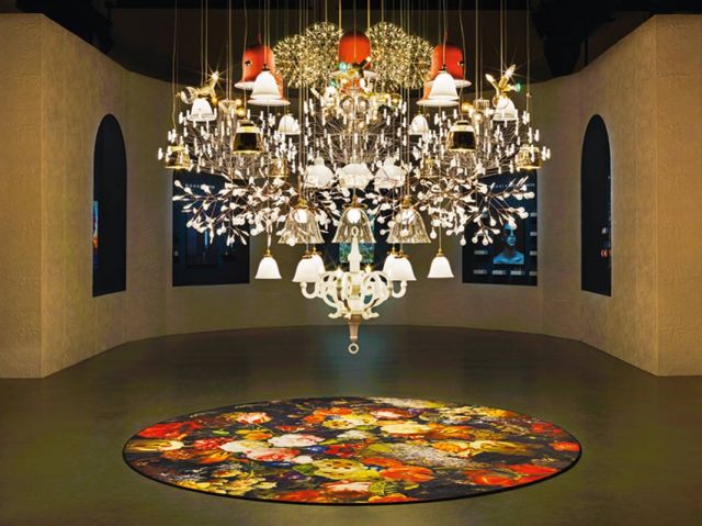 مبالغة في الغرابة ولكنها جميلة