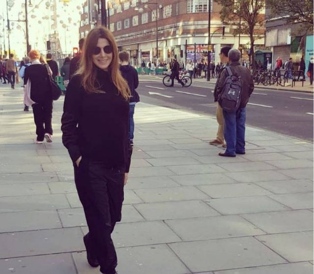 بالفيديو –الأمن يحمي نانسي عجرم من معجب مهووس... وردّ فعل الأخير غير متوقع