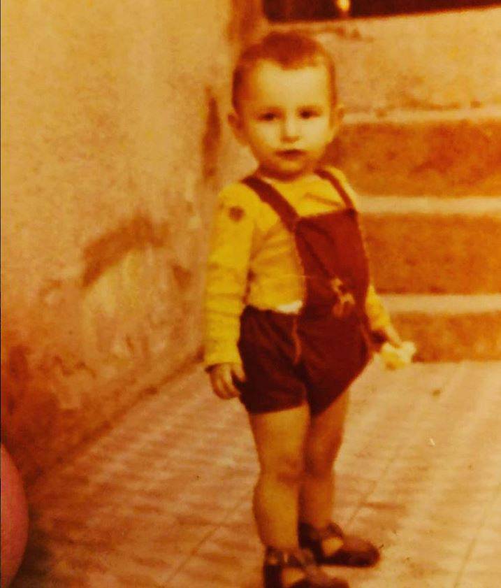 بالصورة – هذا الطفل أصبح نجماً تركياً شهيراً... خمنوا من هو