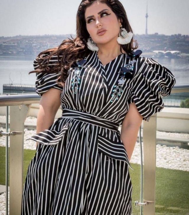 بالفيديو - من أحرج حليمة بولند وتراجع عن مدحه لها؟ 