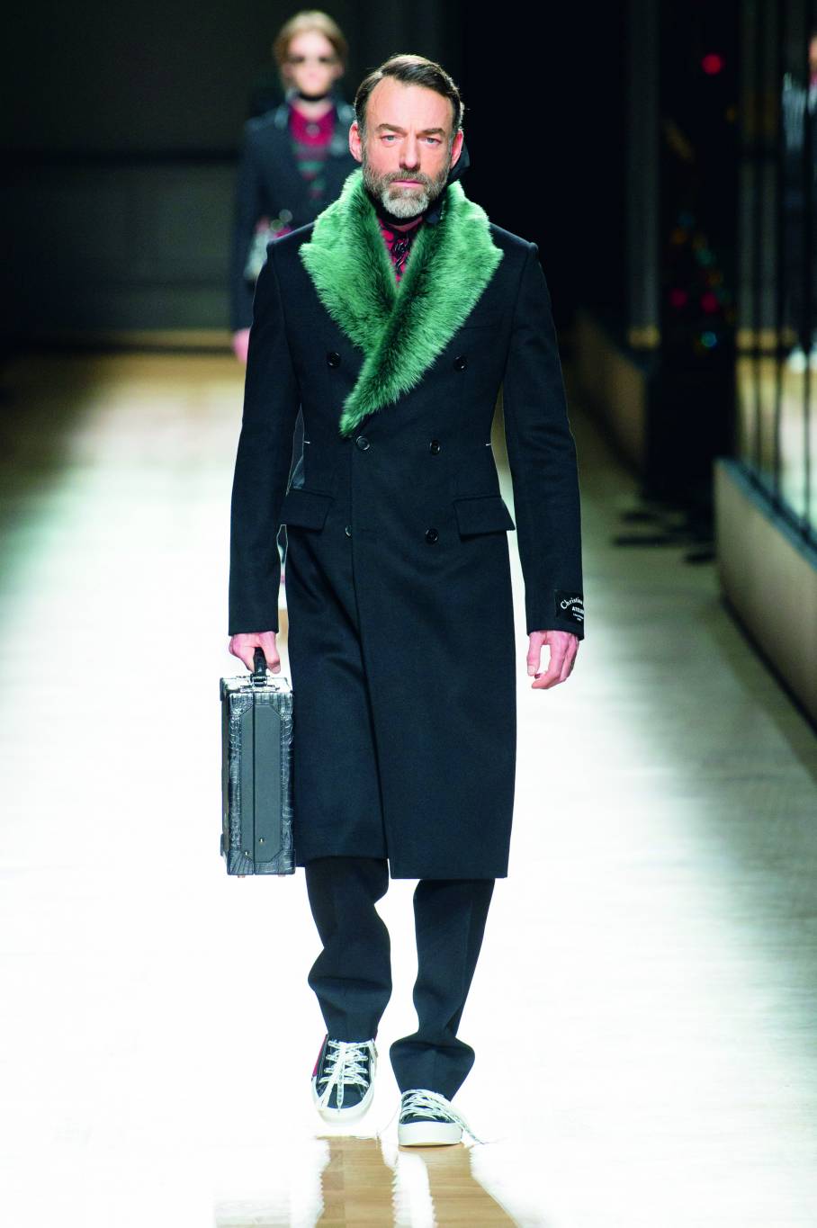 مجموعة أزياء “ديور” Dior
لخريف وشتاء 2018\2019
أنماط متنوعة لتصاميم متقنة