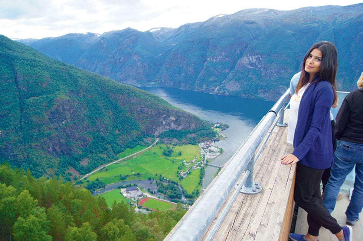 روزاريتا طويل Rosarita's Journey  
لأن السفر انفتاح على العالم فهو أفضل ما يمكن الاستثمار فيه