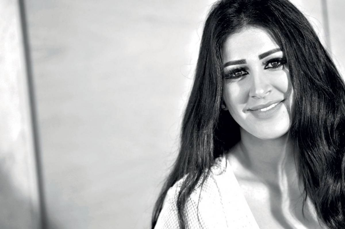 إخلاص الرباعي:
صابر لا يبحث عن السعادة الخيالية... وهذا الواقع يؤلمه!