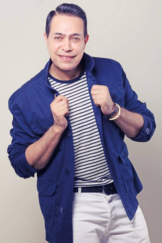 حكيم:
حرمت نفسي من أمور كثيرة لكي أصبح نجماً