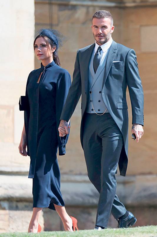 فيكتوريا بيكهام
منهارة بسبب زوجها!