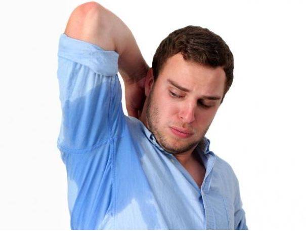التخلص من التعرق.. أسباب وحلول