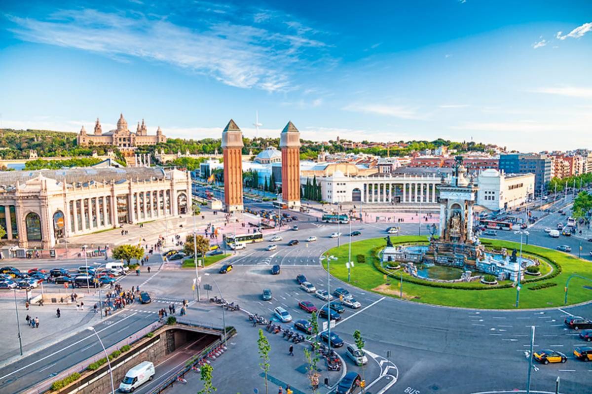 برشلونة: Barcelona
مركز إسبانيا الثقافي