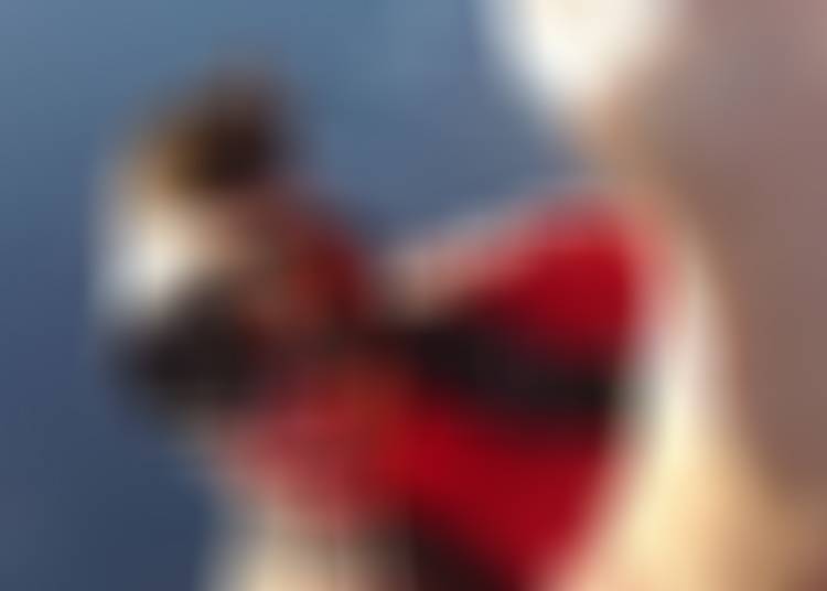 بالصور - مقتل نجم شاب خلال عمليات التصوير على جناح طائرة