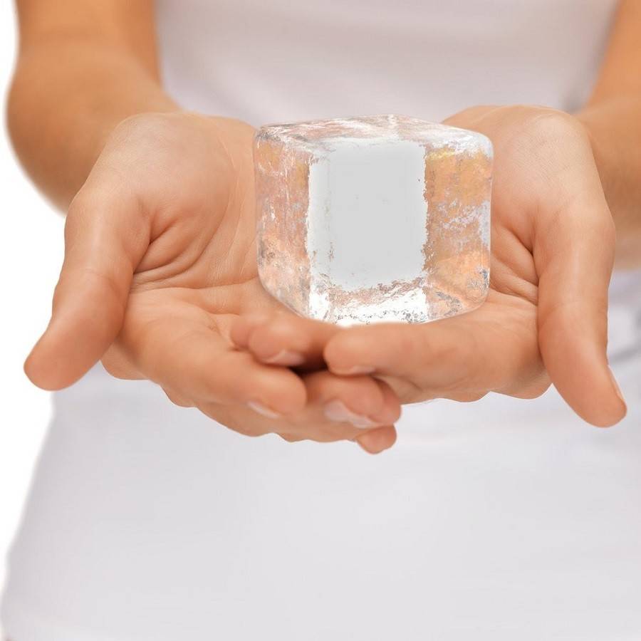 4 طرق طبيعية وسهلة لشدّ ترهلات الصدر