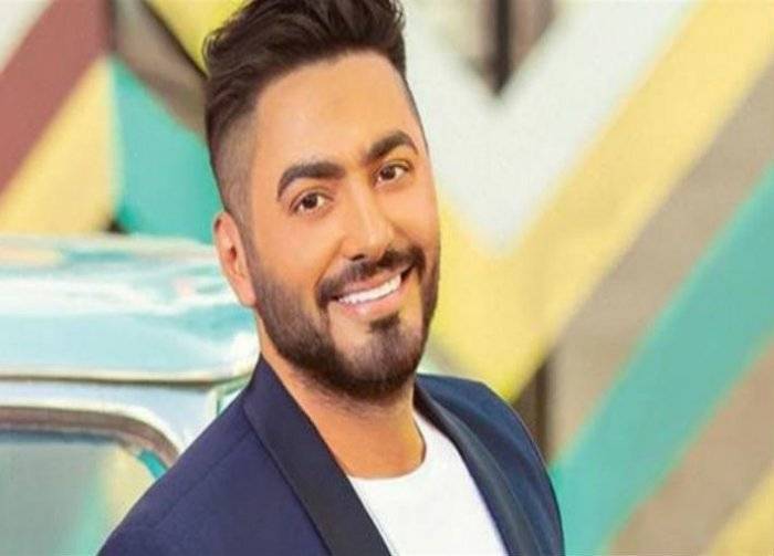 بالفيديو - تامر حسني يكشف كيفية اختياره للأغاني... هذا ما يفعله