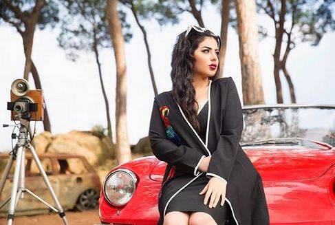 بالفيديو والصور - بعد عودتها لزوجها... هذا ما فعلته حليمة بولند بابنتيها