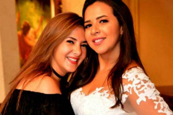 كيف كان شكل دنيا وإيمي سمير غانم وهما طفلتان؟