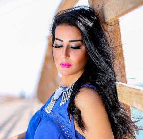 بالفيديو - سمية الخشاب تحسم الجدل حول طلاقها.. وهكذا ردت على تشبيهها بإليسا!؟