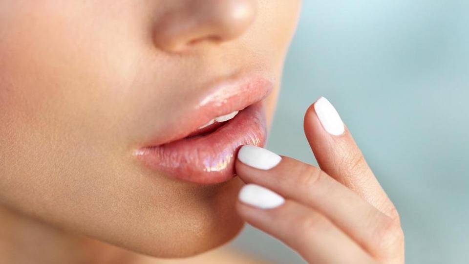 فتّحي لون شفتيك بهذه الوصفات المنزلية السهلة