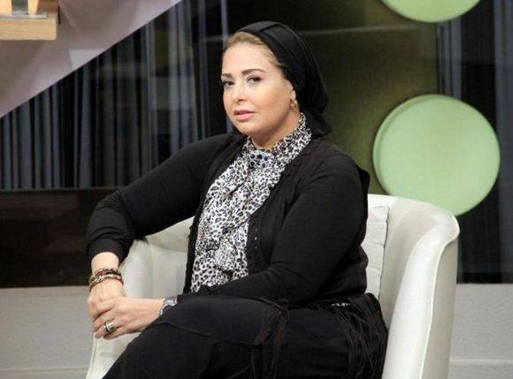 بالفيديو - مي العيدان تنتقد صابرين وتهاجمها بسبب حجابها
